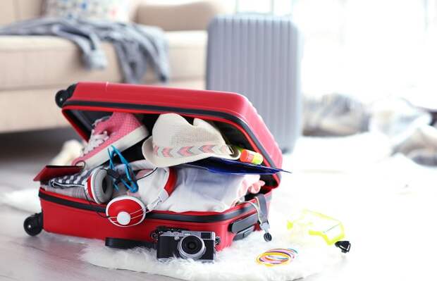 Проверяйте, насколько хорошо верх и низ одежды сочетаются между собой, а не бросайте в чемодан все подряд. / Фото: styleprofi.ru