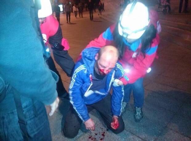 Защитника сноса памятника Ленину в Харькове жестоко избили Защитника сноса памятника Ленину в Харькове жестоко избили