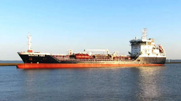 В Черном море атакован турецкий танкер с российской нефтью