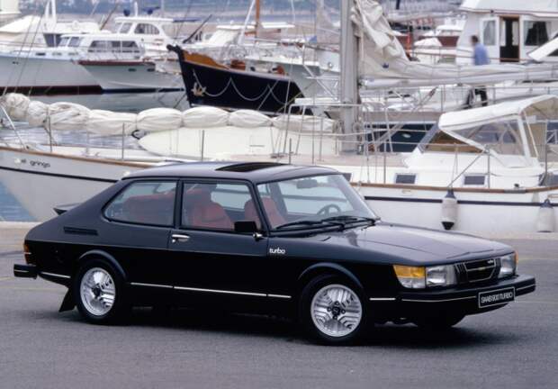 Шведы из Saab всегда отличались своим, особым способом создания турбированных автомобилей.