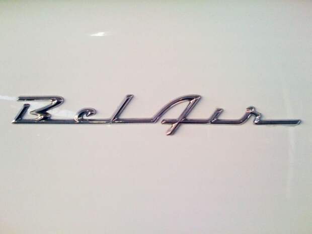 Авто ретро логотипы (22 фото)