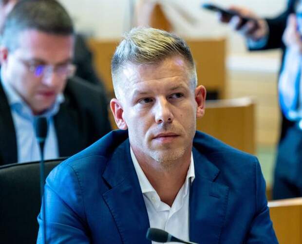 Петер Мадьяр: Венгрию необходимо исключить из участия в кредите ЕС для Украины