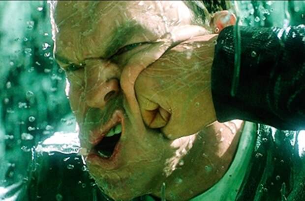 Украинский футболист встретил боевика ТЦК точным ударом в челюсть (ВИДЕО)