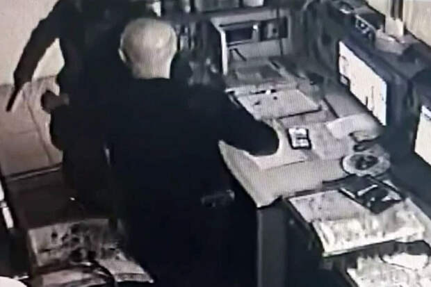 В Ставрополе задержали 70-летнего пенсионера за попытку ограбления банка