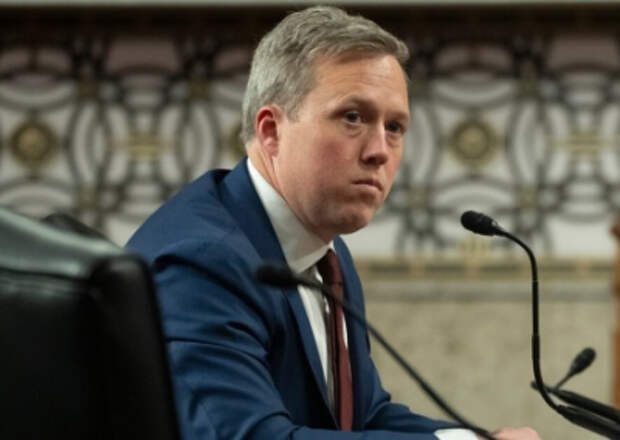 Министр армии США посетит Украину и Россию для урегулирования конфликта