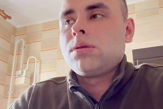 Друг отказавшегося от суицида российского пилота Воеводы высмеял его поступок