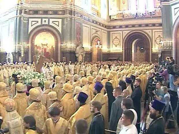 В День крещения Руси все церкви свяжет благовест В День крещения Руси все церкви свяжет благовест
