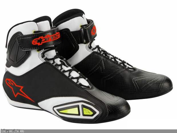 Коллекция мотобот Alpinestars 2011