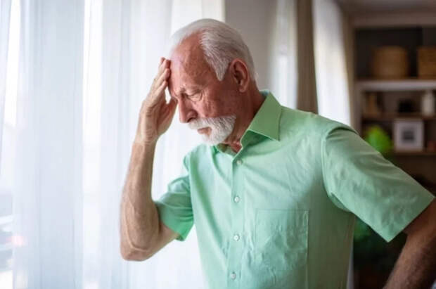 Врач Вахромеева назвала ранние симптомы деменции