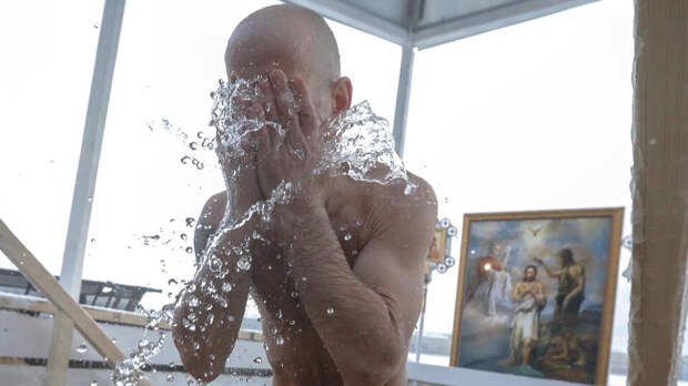 Крещение Господне отмечают в России: трансляция