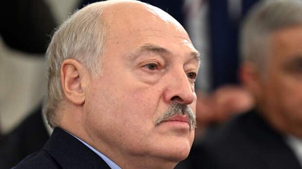 Лукашенко: мир балансирует на грани очередной глобальной катастрофы