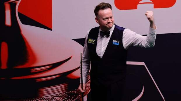 Мерфи нанес поражение Чжао Синьтуну и встретится с Хиггинсом в 1/2 финале Чемпионата мира 2026