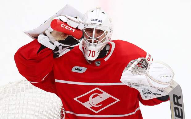 Николаев: «В «Тракторе» вратарю на сто процентов полегче, чем в «Спартаке»