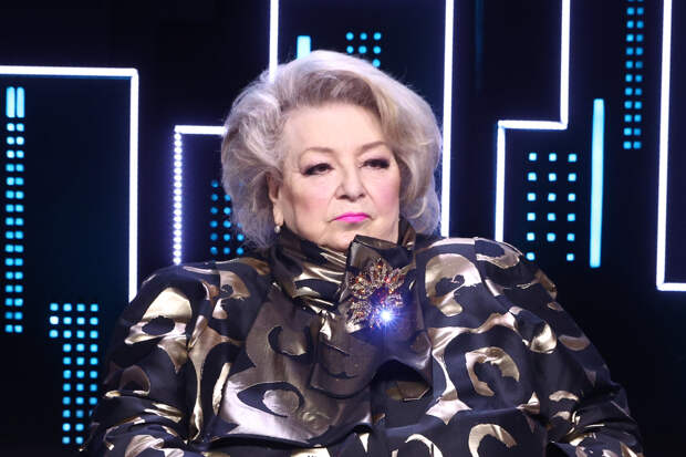 Тарасова отреагировала на возвращение избитой матерью фигуристки к Плющенко