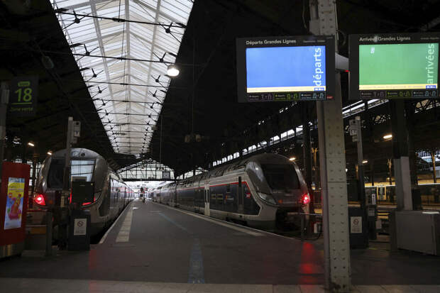 Daily Mail: вагоны без детей в поездах во Франции вызвали волну критики