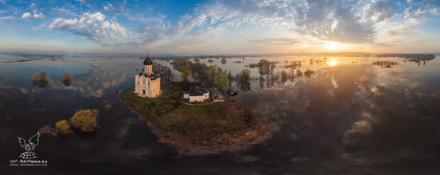 Церковь Покрова на Нерли.