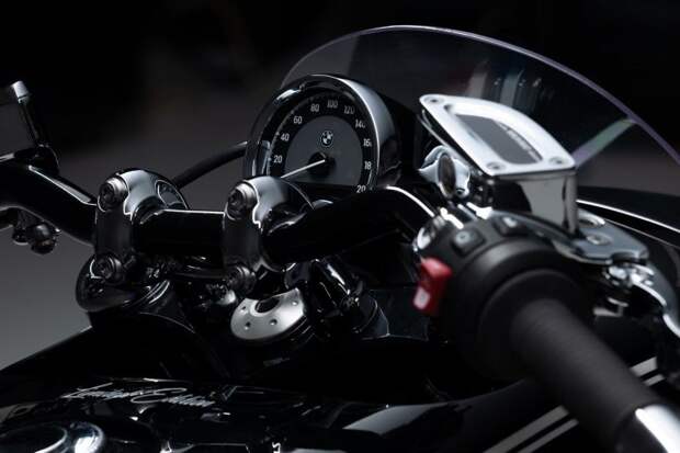 Kingston Custom вручную превратила BMW R18 в кастомный мотоцикл в стиле ар-деко