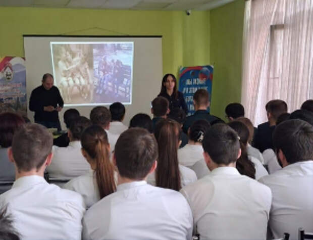 Полицейские Правобережного района Северной Осетии помогают предупредить асоциальные явления в молодежной среде