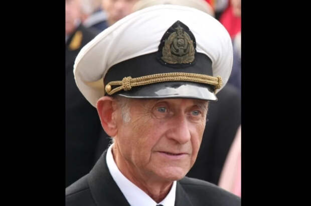 На 89-м году жизни умер первый капитан парусника «Мир» Виктор Антонов