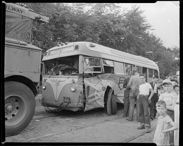 Авария 1947 года с автобусом