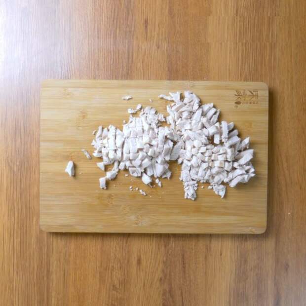 Вместо бутербродов: булочка с куриной грудкой и сыром