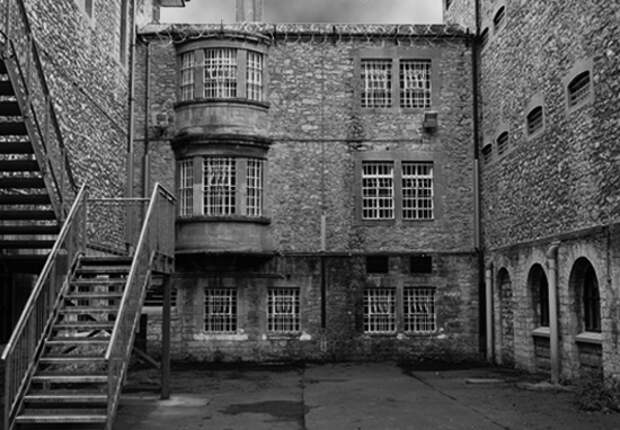 UKs Most Haunted Prison Allowing People To Stay For The Night Haunted Prison A