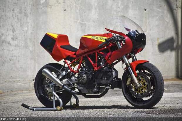 Тюнингованный мотоцикл Radical Ducati 900 TT