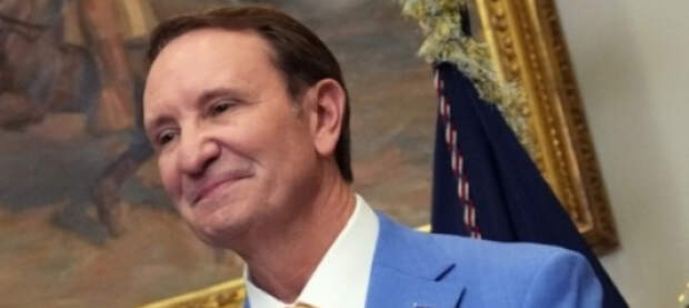 Спецпредставитель Вашингтона по Гренландии убеждён, что луизианская кухня поможет присоединить остров к США