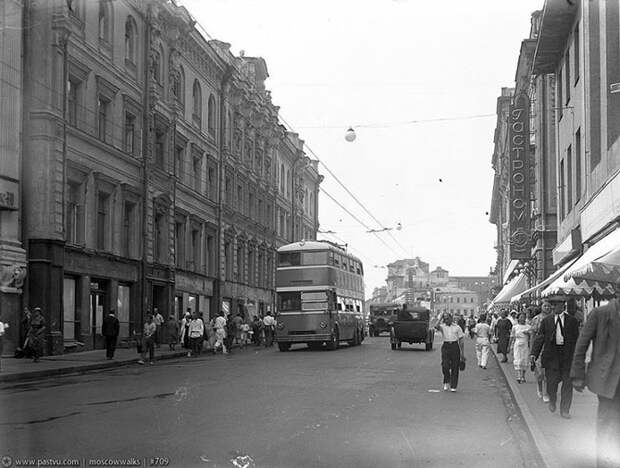 Как появились 10-полосные магистрали в центре Москвы