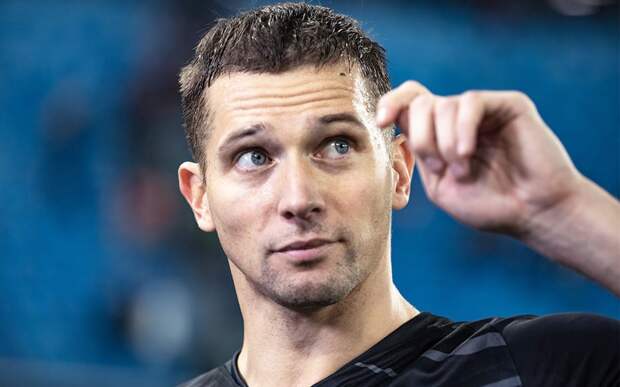 Экс-вратарь «Зенита»: «Миша Кержаков советовал Жене Старикову: подойди к тренеру и скажи: «Залупа!»