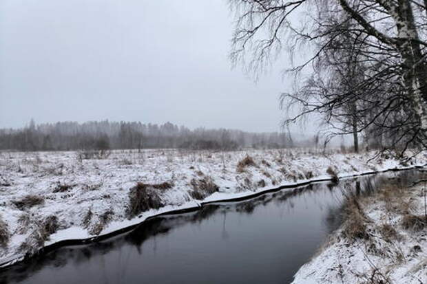 Река вышла из берегов в Апшеронском районе Кубани: дороги затоплены, станицы изолированы