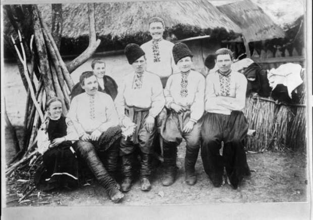 Украинцы: когда впервые появился этот термин?