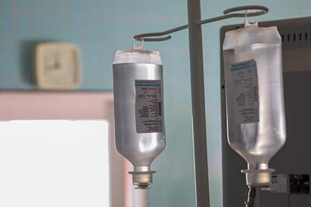 «Золотой» детокс: стоимость капельниц для очистки от алкоголя в Новый год выросла в 6-7 раз