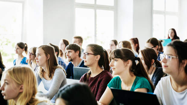 В ЯНАО расширят программу стажировок для выпускников ведущих вузов России