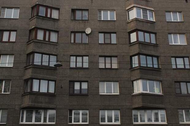 Жители  ЖК на севере Петербурга жалуются на драки и крики под окнами их домов