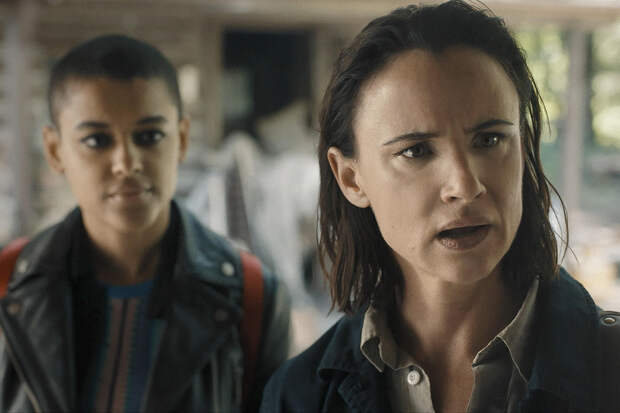 Jordan Alexander and Juliette Lewis, Sacred Lies: The Singing Bones | Photo Credits: Facebook