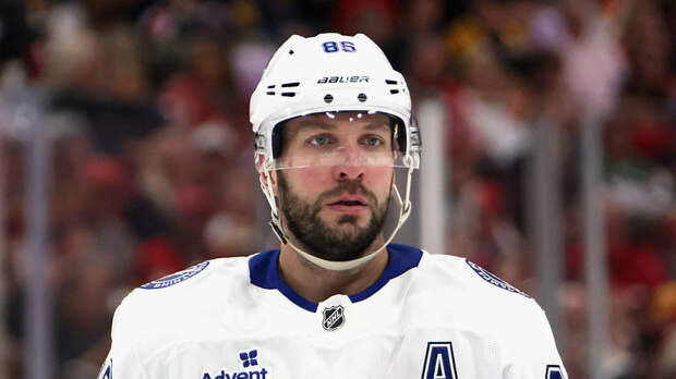 Кучеров признан второй звездой дня в НХЛ, Марченко — третьей