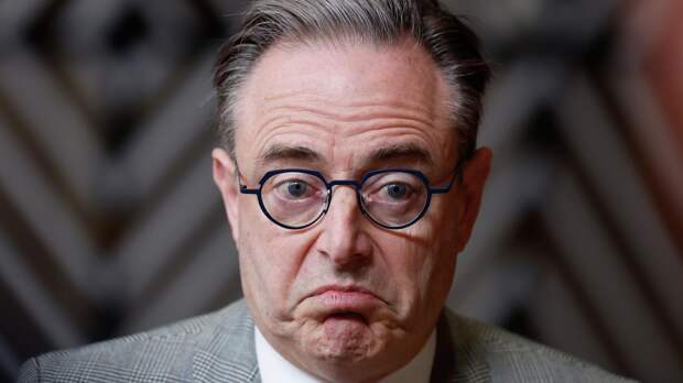 Глава бельгийской армии выдумал новую республику. Россия якобы ее признала