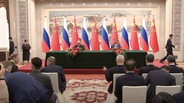 Визит Владимира Путина в Китай: церемония подписания совместных документов
