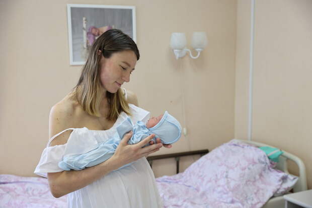 Подарочные корзины для новорожденных в Петербурге обойдутся в 15 тысяч рублей
