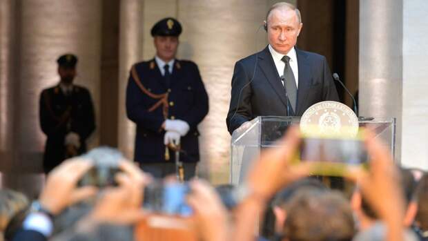 Путин напомнил Европе, кто разрушил государственность в Ливии Путин напомнил Европе, кто разрушил государственность в Ливии