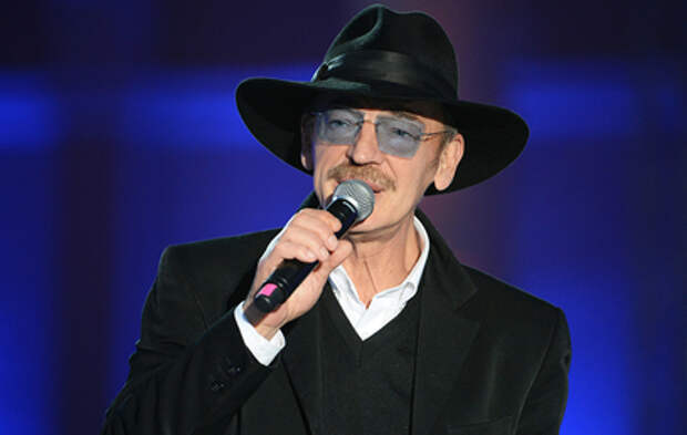 Михаил Боярский признался, что песня «Спасибо за сына и за дочь» ему не понравилась: «Я едва не заснул»