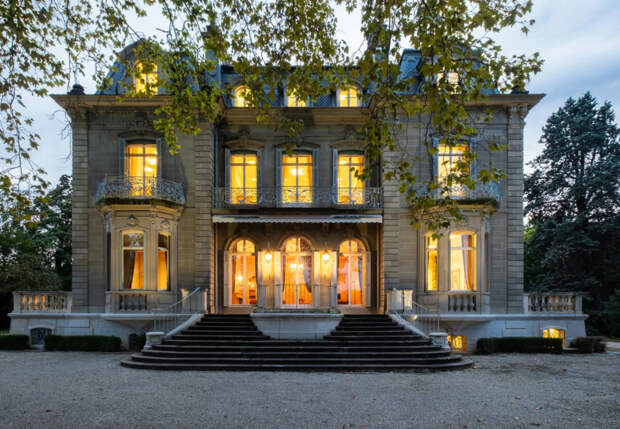 Виллу Fleur d’Eau, где впервые встретились Михаил Горбачёв и Рональд Рейган, продали за 15,8 млн долларов