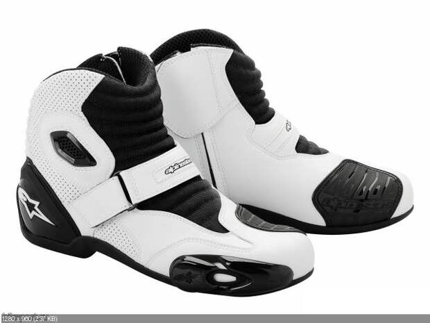 Коллекция мотобот Alpinestars 2011