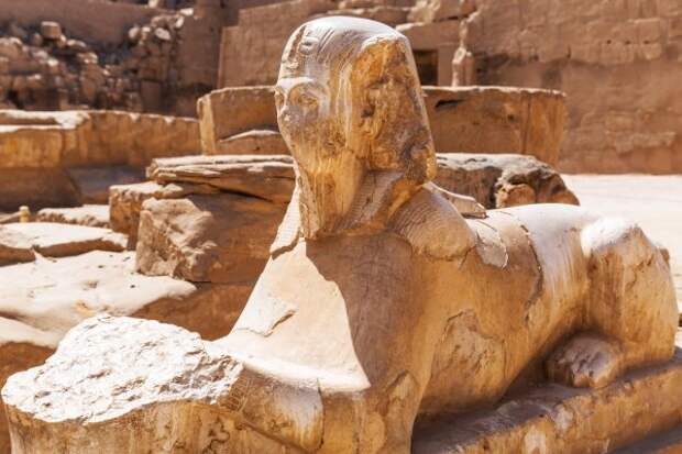 Новую статую Сфинкса нашли в подземельях Египта