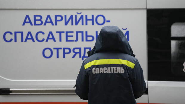 Пятерых человек извлекли из-под завалов рухнувшей крыши цеха в Липецкой области