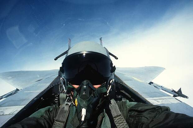pilot-1021_1280