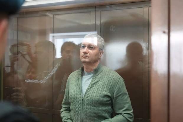 ГП обжаловала частичный арест имущества экс-замминистра обороны Иванова