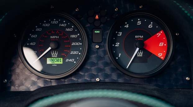 Noble M600 — первобытный суперкар из Великобритании