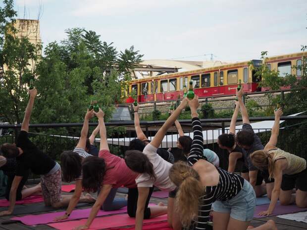 пивная йога beer yoga bieryoga beeryoga отвратительные мужики disgusting men